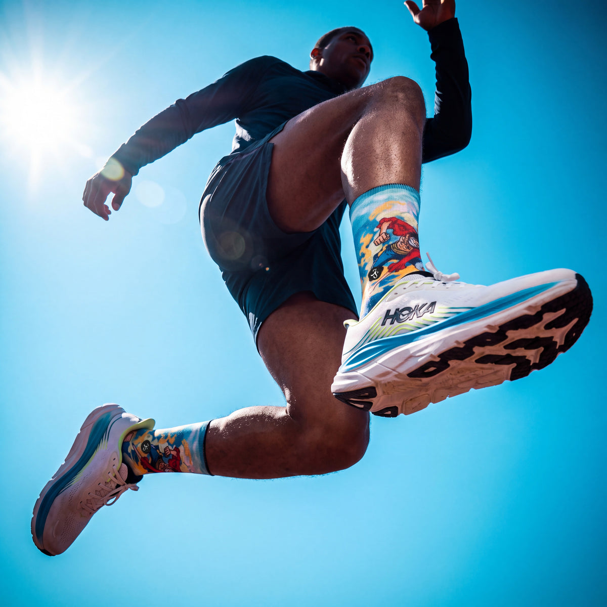 Runner che salta con i calzini tecnici One Piece Luffy Treasure